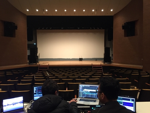 舞台音響機器保守管理作業写真