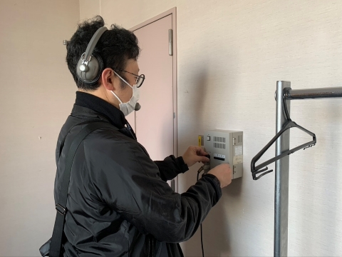 舞台音響機器保守管理作業写真